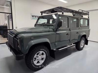 Land Rover Defender 110 2.4 TD4 SE DA AMATORE Verde usata Parma