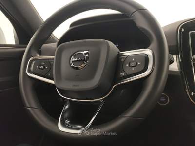 Volvo XC40 Xc40 1.5 t4 recharge phev core auto Bianco usata Cuneo