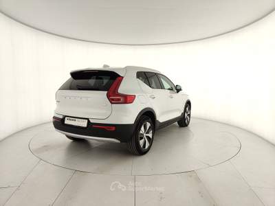 Volvo XC40 Xc40 1.5 t4 recharge phev core auto Bianco usata Cuneo