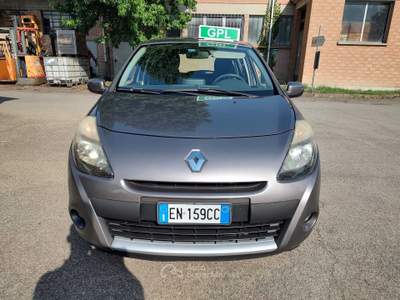 Renault Clio OK NEOPATENTATI, GARANZIA L.12 MESI, BENZINA\GPL Grigio usata Reggio nell'Emilia