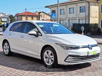 Volkswagen Golf 2.0 TDI 150 CV DSG SCR Life Bianco usata Saonara