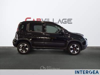 Fiat Panda Panda 1.0 firefly hybrid city cross s&s 70cv 5p.ti Nero usata Sesto Fiorentino