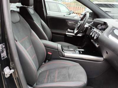 Mercedes-Benz GLA D AMG PREMIUM 150CV AUTO PACK LUCI INT Nero usata Pistoia