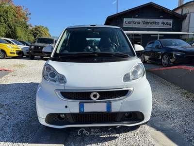Smart ForTwo 800 CABRIO PASSION DCI 40 kW AUTOM ITALIA Bianco usata Pistoia