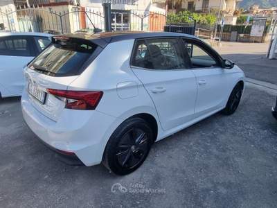 Skoda Fabia 1.0 MPI 80 CV Style Bianco usata Gragnano