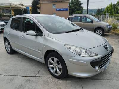 Peugeot 307 SOLO 95.511 KM. Argento usata CANELLI