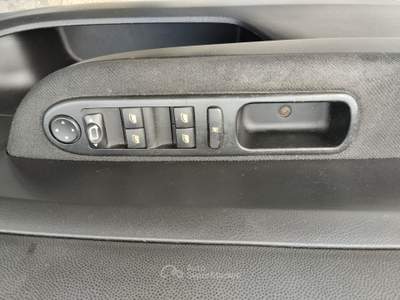Peugeot 307 SOLO 95.511 KM. Argento usata CANELLI