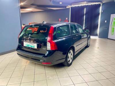 Volvo V50 1.6 d2 R-design 115cv Nero usata Trento