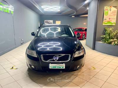 Volvo V50 1.6 d2 R-design 115cv Nero usata Trento
