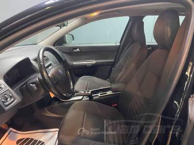 Volvo V50 1.6 d2 R-design 115cv Nero usata Trento