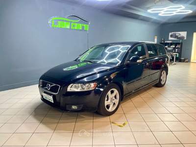 Volvo V50 1.6 d2 R-design 115cv Nero usata Trento
