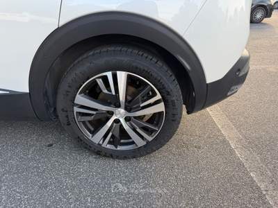 Peugeot 3008 PHEV Bianco usata Fiumicino