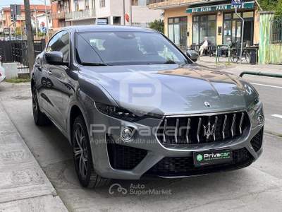 Maserati Levante MASERATI Levante MHEV 330 CV AWD GT Grigio usata Padova