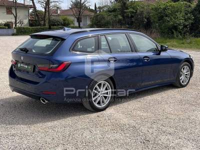 BMW Serie 3 320d BMW 320d 48V xDrive Touring Blu/Azzurro usata Padova
