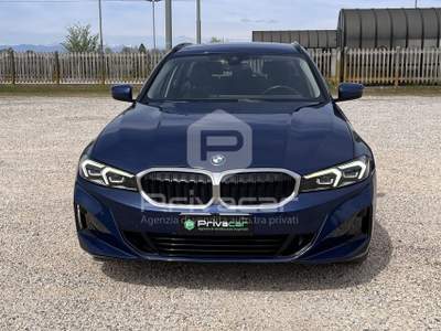 BMW Serie 3 320d BMW 320d 48V xDrive Touring Blu/Azzurro usata Padova