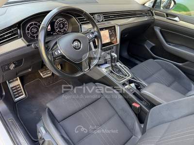 Volkswagen Passat VOLKSWAGEN Passat Business Alltrack 2.0 BiTDI 240 CV 4MOT DSG Exec. BMT Bianco usata Padova