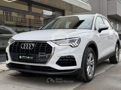 Audi Q3 AUDI Q3 45 TFSI e S tronic Business Bianco usata Padova