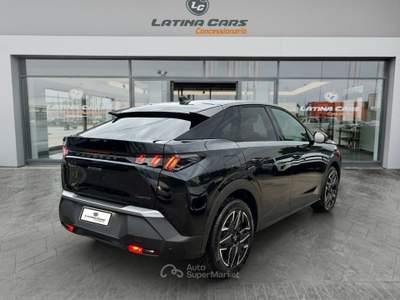 Peugeot 3008 1.2 hybrid Allure 145cv AUTOM CON TELECAM 360 Nero usata Latina