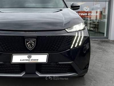 Peugeot 3008 1.2 hybrid Allure 145cv AUTOM CON TELECAM 360 Nero usata Latina