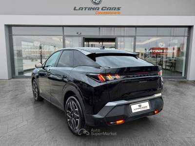 Peugeot 3008 1.2 hybrid Allure 145cv AUTOM CON TELECAM 360 Nero usata Latina