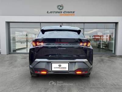 Peugeot 3008 1.2 hybrid Allure 145cv AUTOM CON TELECAM 360 Nero usata Latina
