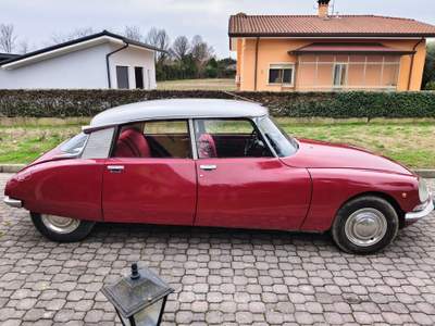 Citroen DS Vendo DS 19 1972 Rosso usata Fontanafredda
