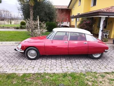 Citroen DS Vendo DS 19 1972 Rosso usata Fontanafredda