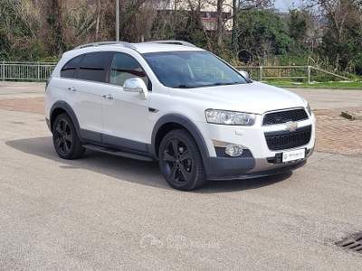 Chevrolet Captiva CHEVROLET Captiva 2.2 VCDi 184CV 4WD LTZ Bianco usata San Benedetto del Tronto