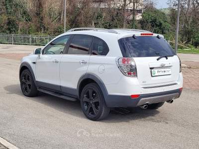 Chevrolet Captiva CHEVROLET Captiva 2.2 VCDi 184CV 4WD LTZ Bianco usata San Benedetto del Tronto
