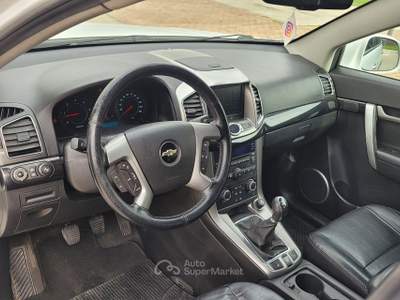 Chevrolet Captiva CHEVROLET Captiva 2.2 VCDi 184CV 4WD LTZ Bianco usata San Benedetto del Tronto
