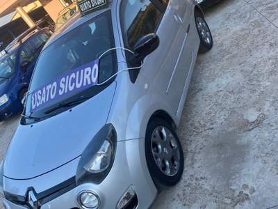 Renault Twingo Tenuta in buono stato Grigio usata Cancello ed Arnone