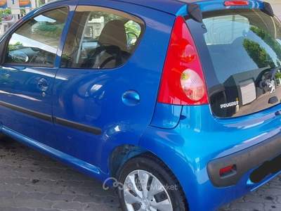 Peugeot 107 peugeot 107 neo patentati Blu/Azzurro usata Cernusco Lombardone