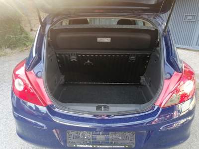 Opel Corsa 🚗 Opel Corsa 📅 Blu/Azzurro usata Roma