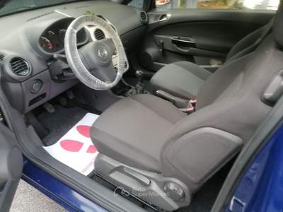 Opel Corsa 🚗 Opel Corsa 📅 Blu/Azzurro usata Roma