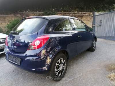 Opel Corsa 🚗 Opel Corsa 📅 Blu/Azzurro usata Roma