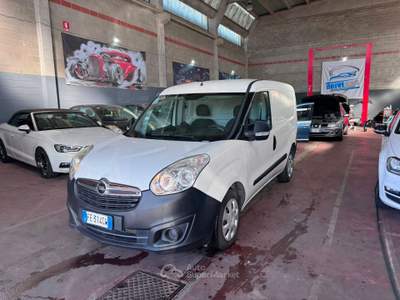 Opel Combo bell combo con soòlo 100000 km usata Cerro al Lambro
