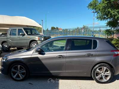 Peugeot 308 Peugeot 308 BLUEHDI 120 SES GT LINE (88 KW) usata Terlizzi