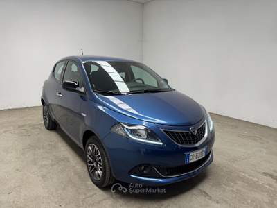 Lancia Ypsilon  - ypsilon 1.0 firefly hybrid gold plus s&s 70cv 5p.ti Blu/Azzurro usata Biella