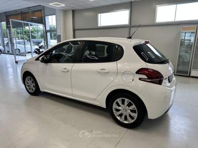 Peugeot 208 1.2 PureTech Active Bianco usata Moncalieri