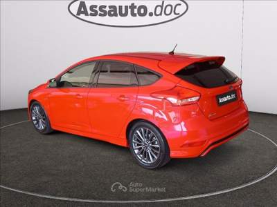 Ford Focus 5p 1.0 ecoboost ST-Line s&s 125cv Rosso usata Gaglianico