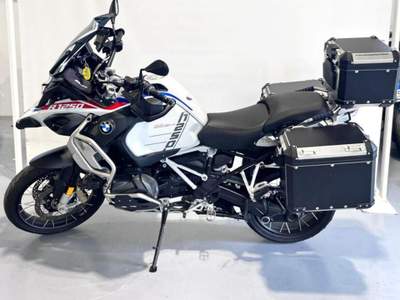 BMW Serie 5 525tds Adventure Abs my21 usata SANTA MARIA NUOVA