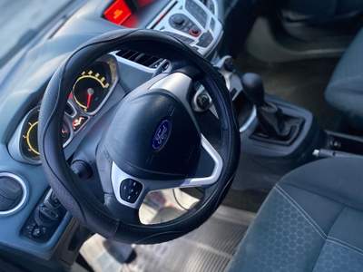 Ford Fiesta tenuta in buono stato Nero usata Cancello ed Arnone