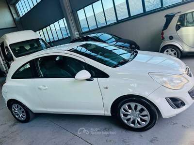 Opel Corsa porte Edition usata POVIGLIO