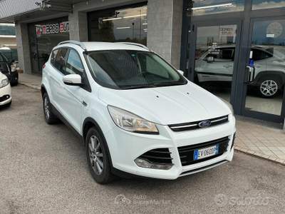 Ford Kuga 2.0 Diesel 4x4 Gancio Traino Neopatentat usata Chiarano