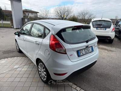 Ford Fiesta 1.2 Benzina Neopatentati usata Chiarano