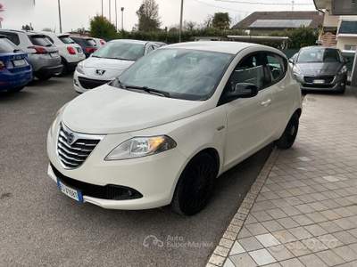 Lancia Ypsilon 1.2 benzina Neopatentati usata Chiarano