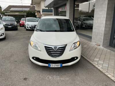 Lancia Ypsilon 1.2 benzina Neopatentati usata Chiarano