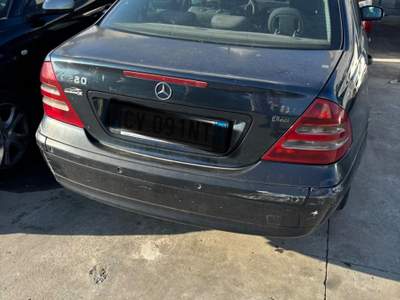 Mercedes-Benz Classe C C 220 CDI cat Classic usata Livorno