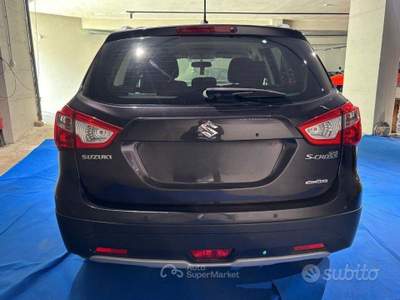 Suzuki S-Cross 1.6 DDi SX4 5 porte usata Arzano