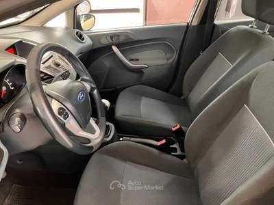 Ford Fiesta 5 porte NEOPATENTATI EURO5 usata Bulgarograsso